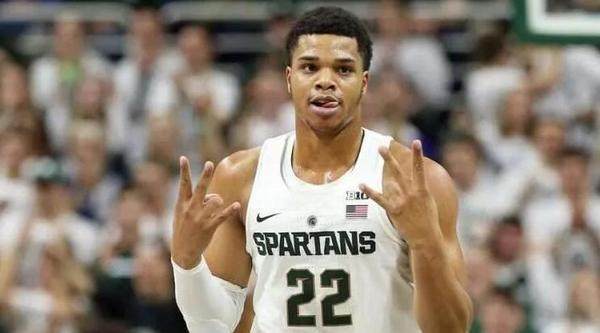 展现出了自 展现出了自