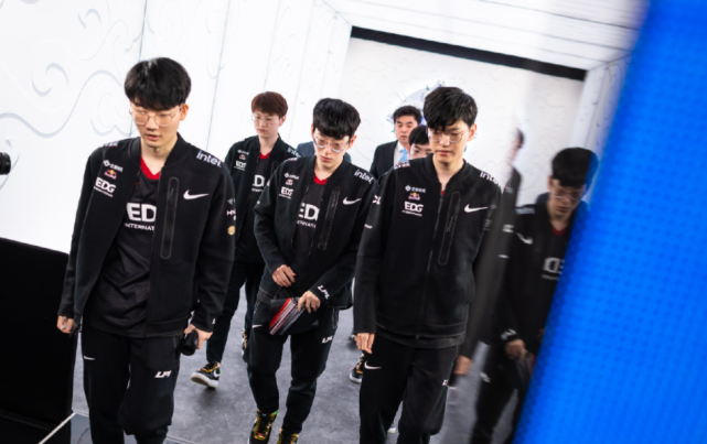 热门与头号 热门与头号